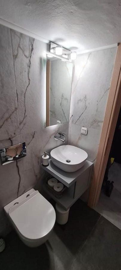 Flat 66 Apartment เทสซาโลนิกิ ภายนอก รูปภาพ
